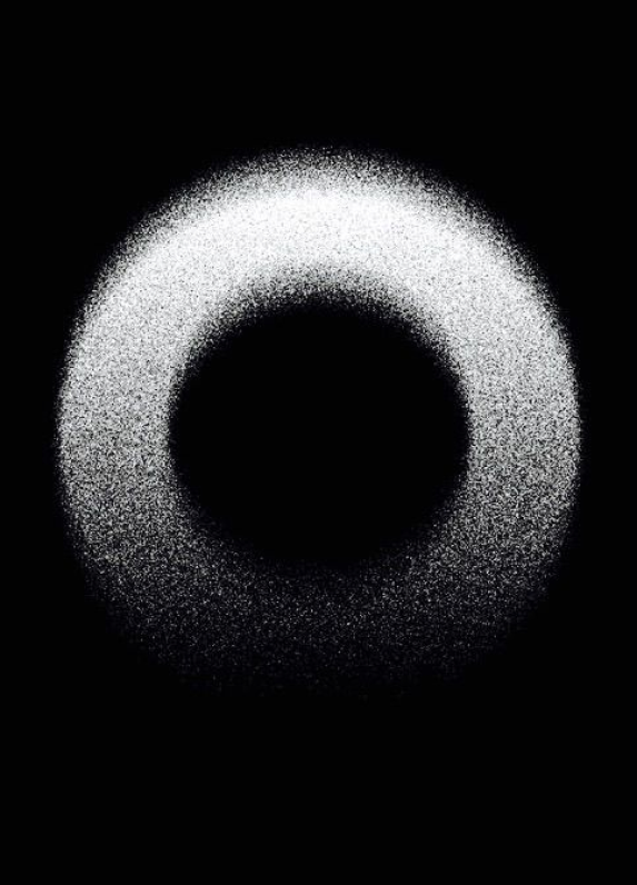 Reference image of a ring formed by fine white particles